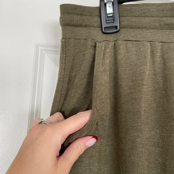 Hatley Adrien Jogger - Picture 9 of 11